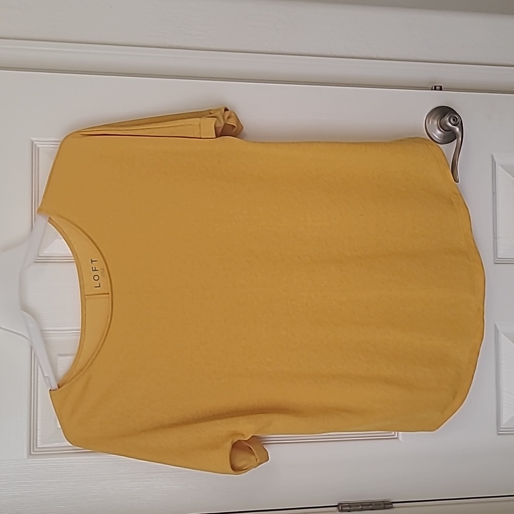 Yellow Loft short sleeve top size large
